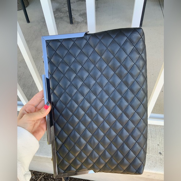 NEWLOOK Black Quilted Faux Leather Medium Shoulder Bag Clutch Purse LIKE NEW - Picture 2 of 16